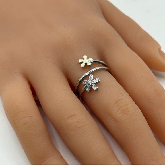 Flower Adjustable Ring - Picture 2 of 6